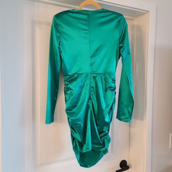 Green Satin Spandex Party Dress! - Picture 4 of 9